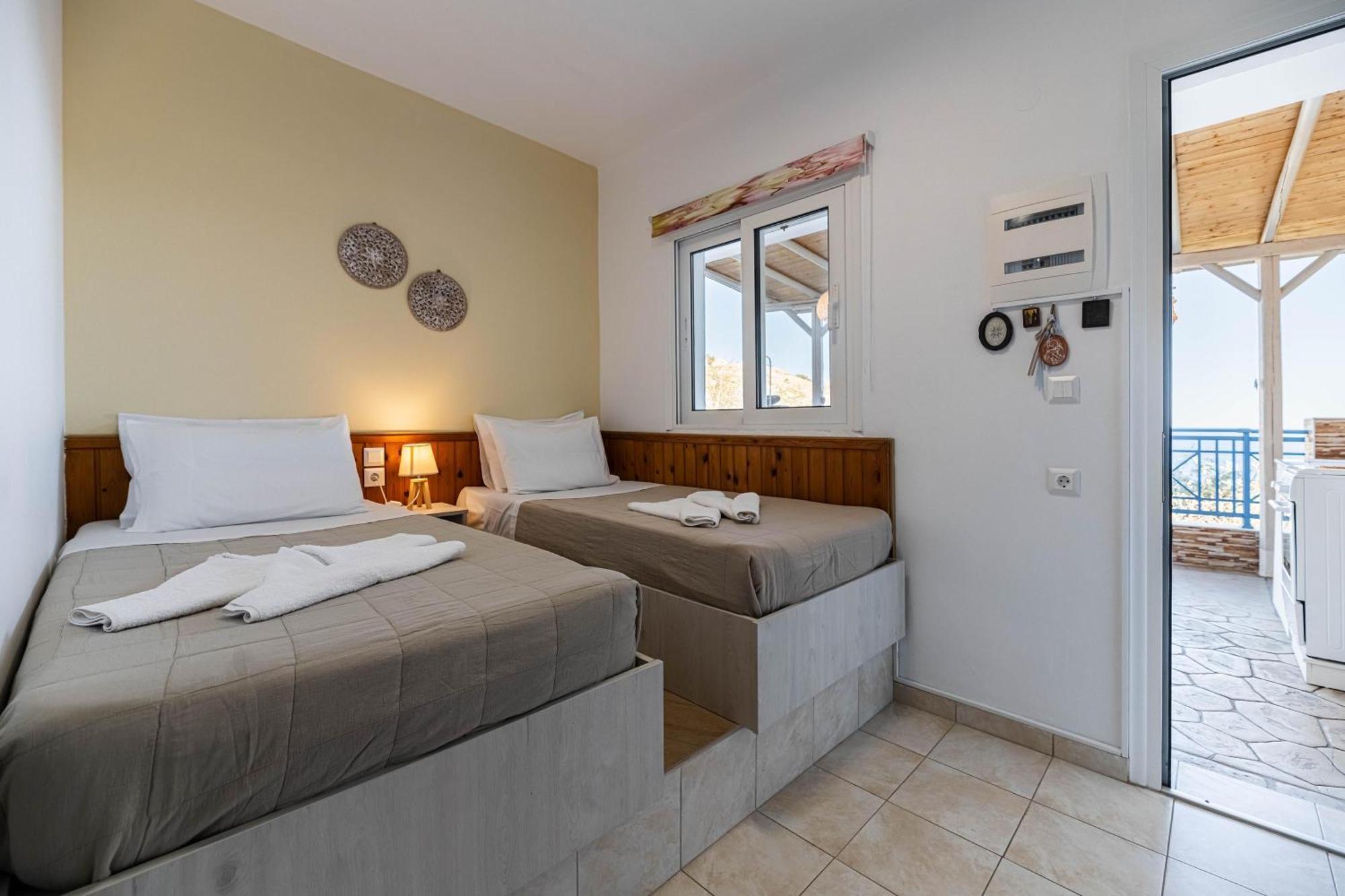 Aperanto Galazio Apartment Archangelos  Zewnętrze zdjęcie
