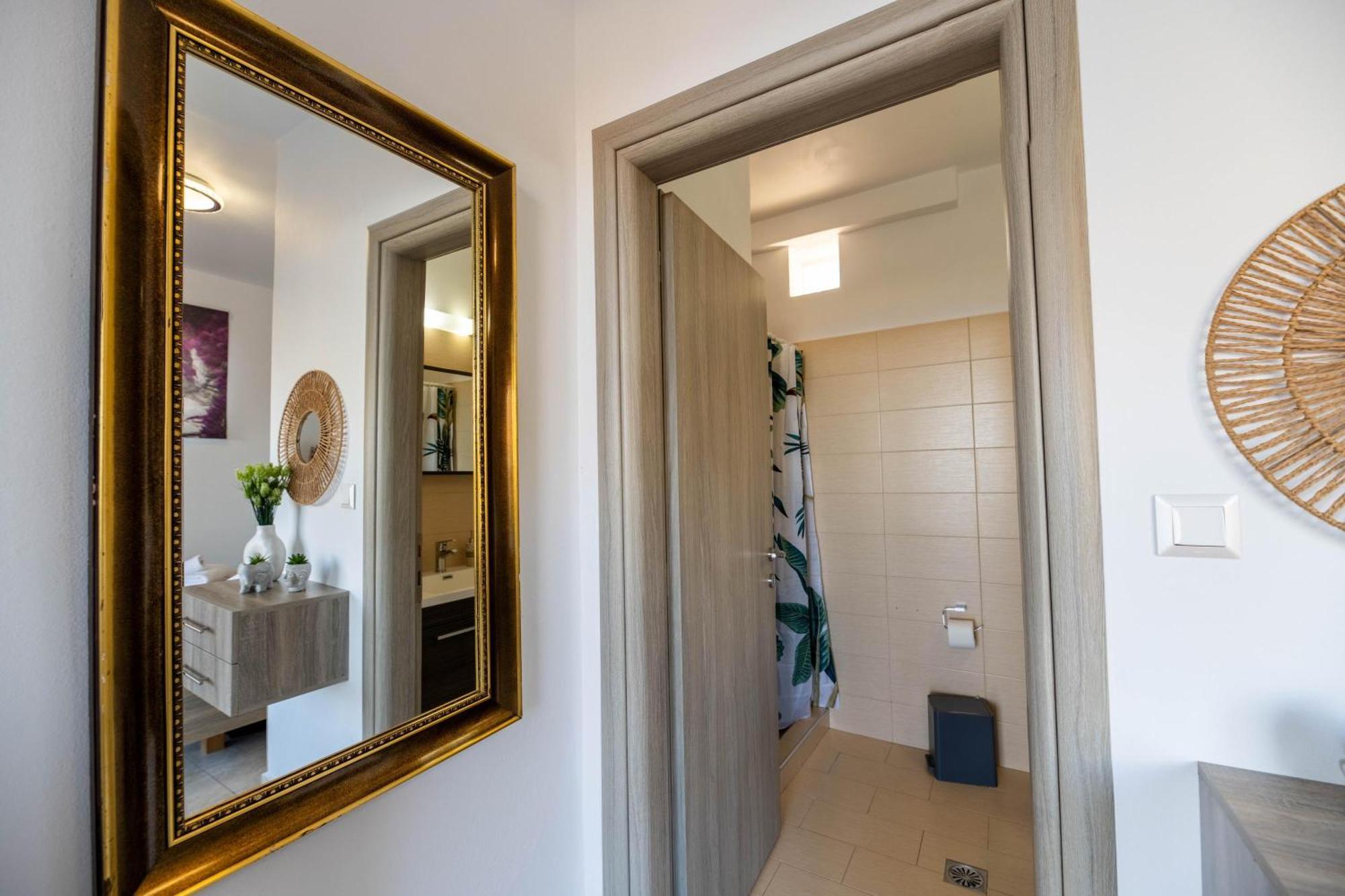 Aperanto Galazio Apartment Archangelos  Zewnętrze zdjęcie